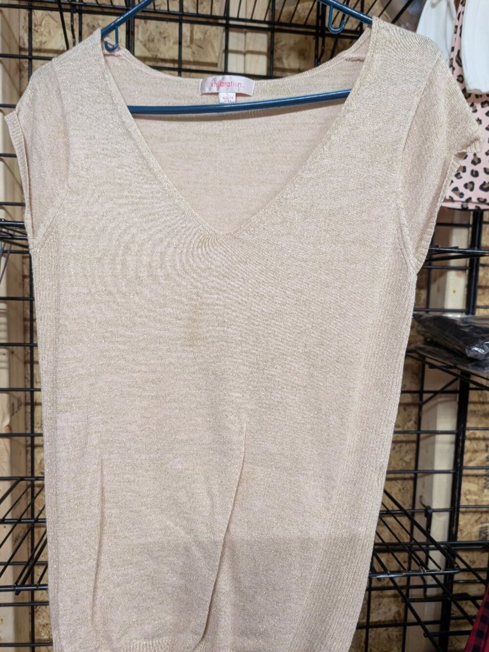 Xhilaration Beige V-Neck Sleeveless Top Size L - 25% Off When You Bundle 5+